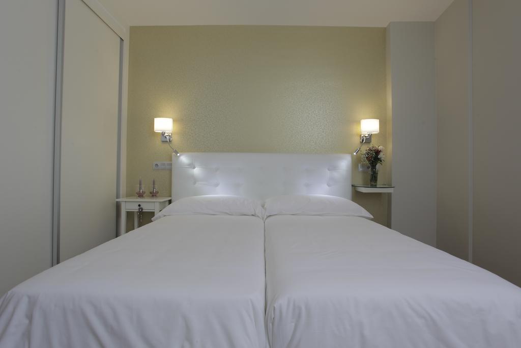 Hotel Rosal Oviedo Exterior photo